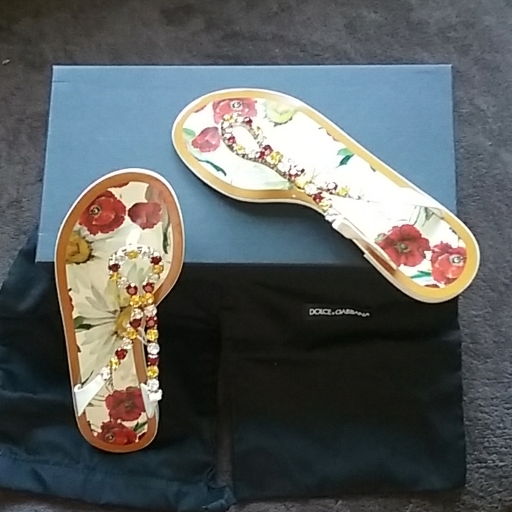 DOLCE & GABBANA Sandals - Picture 5 of 9